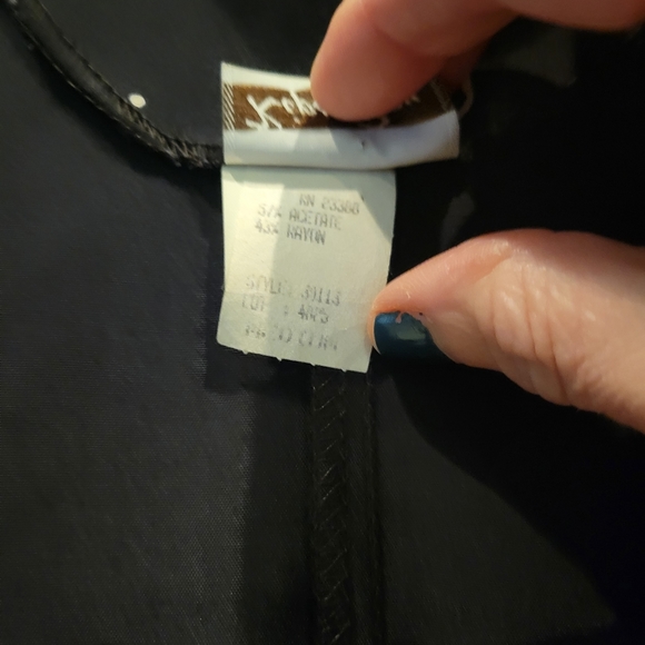 VINTAGE NAVY AND WHITE CROP JACKET AND PLEATED PANTS SET - Picture 7 of 12